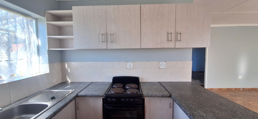 2 Bedroom Property for Sale in Albertinia Western Cape